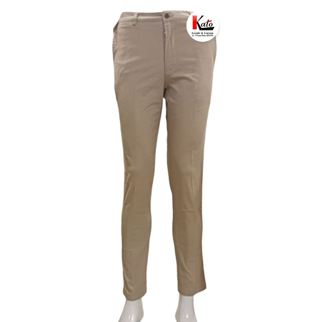 Celana Chinos Carlos Moreno