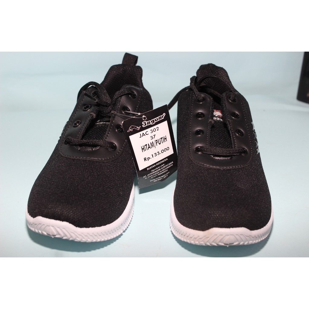 JAGUAR-JAC302-SEPATU-SEKOLAH
