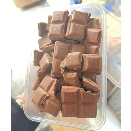 

Coklat milk patahan 500gr