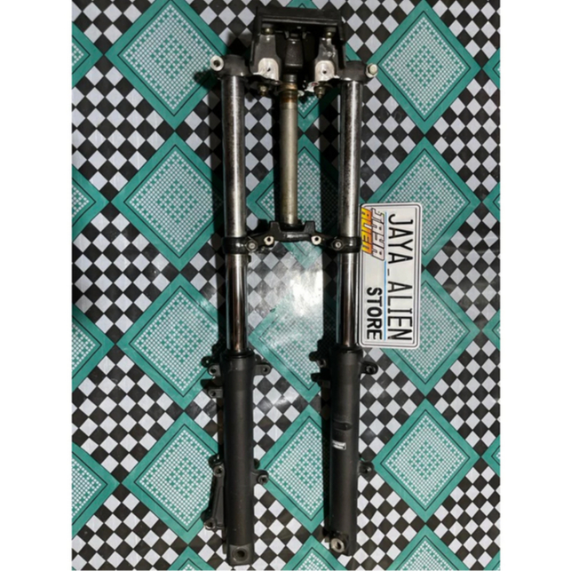 Shock Shockbreaker Depan Full Set Motor CB Verza 150 Verza 150 Original