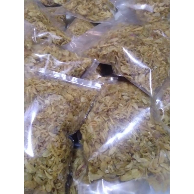 

Bawang merah Goreng Asli Sumenep Rasanya Gurih Dan Renyah 200gr