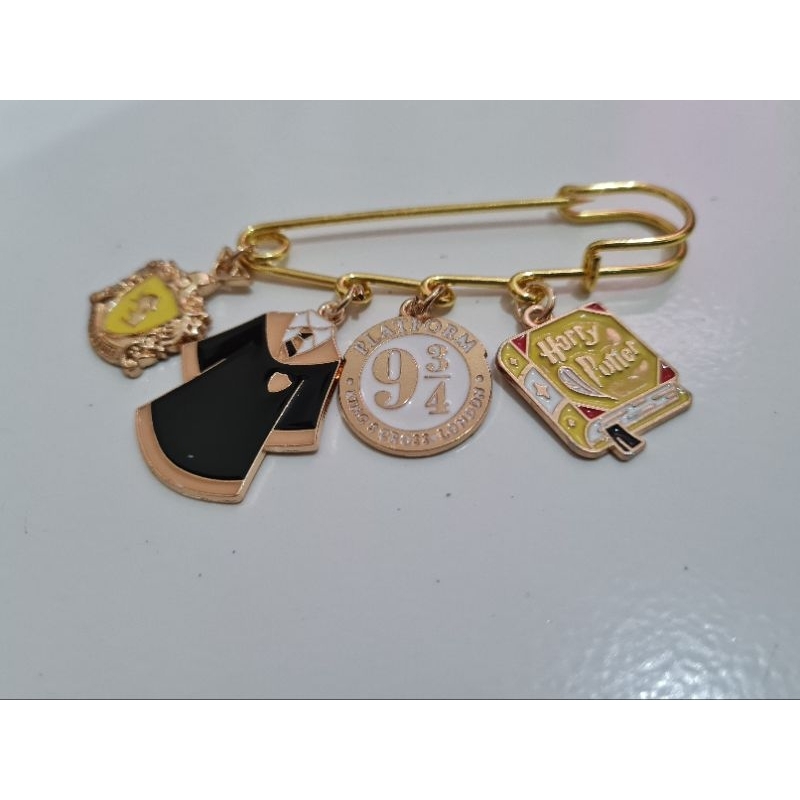 Peniti Bag Pin Hogwarts Harry Potter Hufflepuff