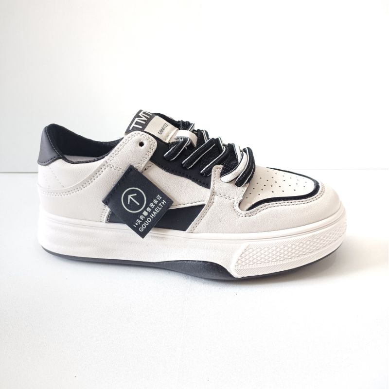 Ellis-Sepatu Sport Wanita 8932