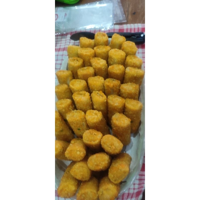 

Risoles isi Ayam Sayur (Frozen)