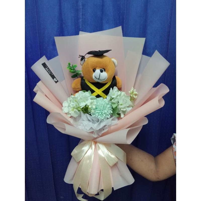 Bucket wisuda/graduation