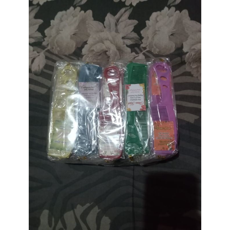 souvenir sisir kecil