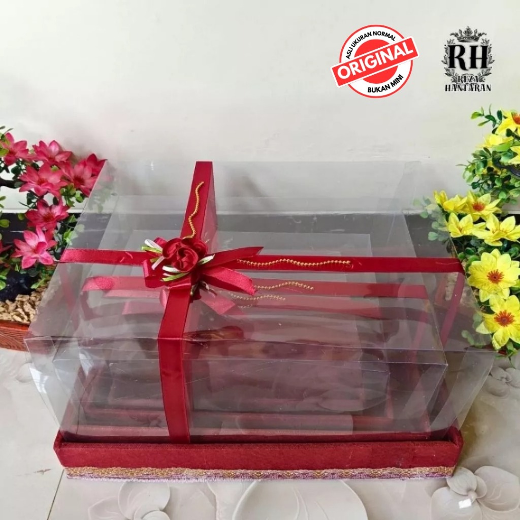 

Kotak Hantaran Seserahan Warna Silver Hias Pita Paket Lengkap Isi 4 Pcs