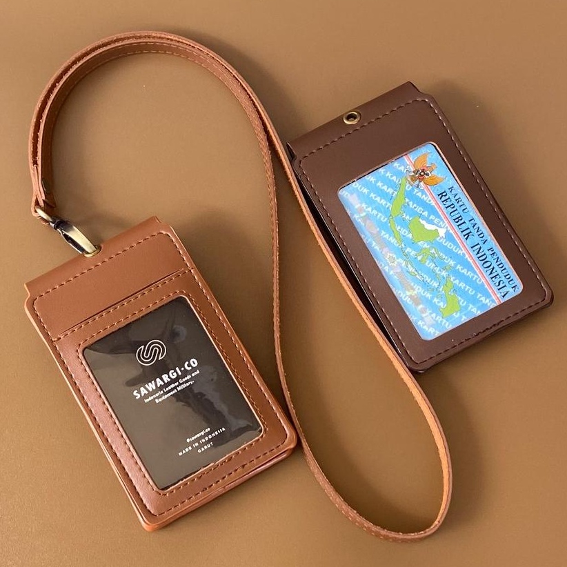 

Pasti Populer ID Card Holder Kulit Magnet Flip 2 sisi Name Tag holder kulit by Sawargico Raska