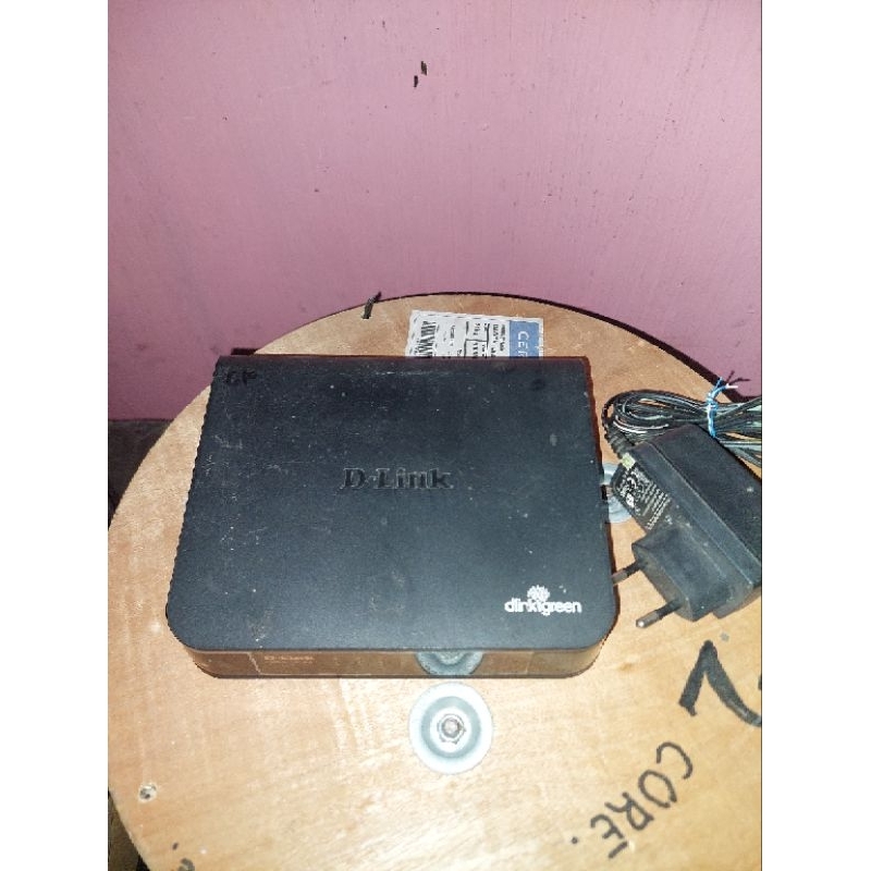 SWITCH HUB DLINK 16 PORT NORMAL PLUS ADAPTOR