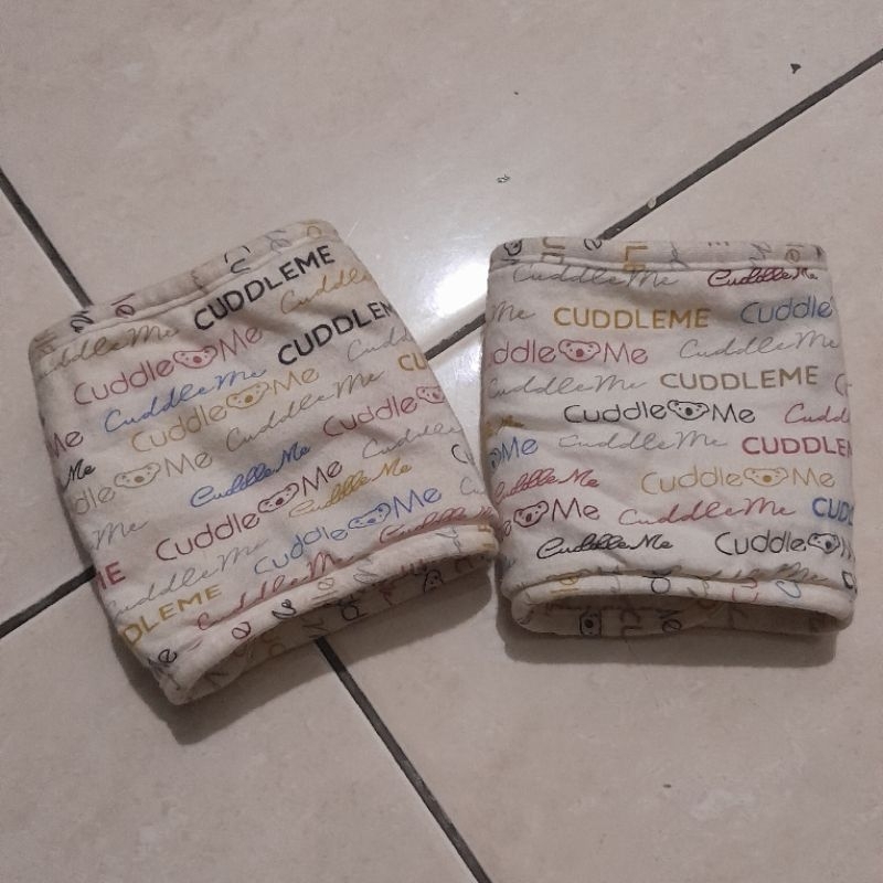 teething pad gendongan bayi SSC hipseat baby carrier ULTIMO CUDDLE ME CUDDLEME. Second masih bagus. 