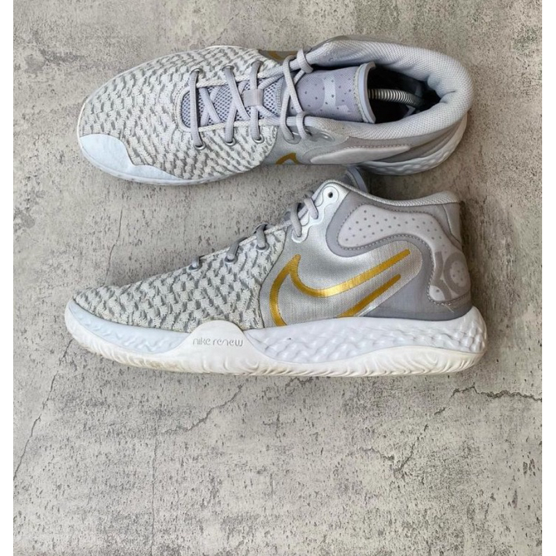 N|ke KD Trey 5 VIII EP Grey Gold