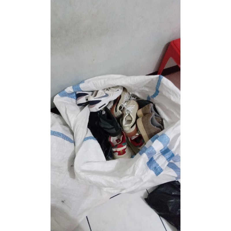 Borongan 10 Pasang Sepatu Second
