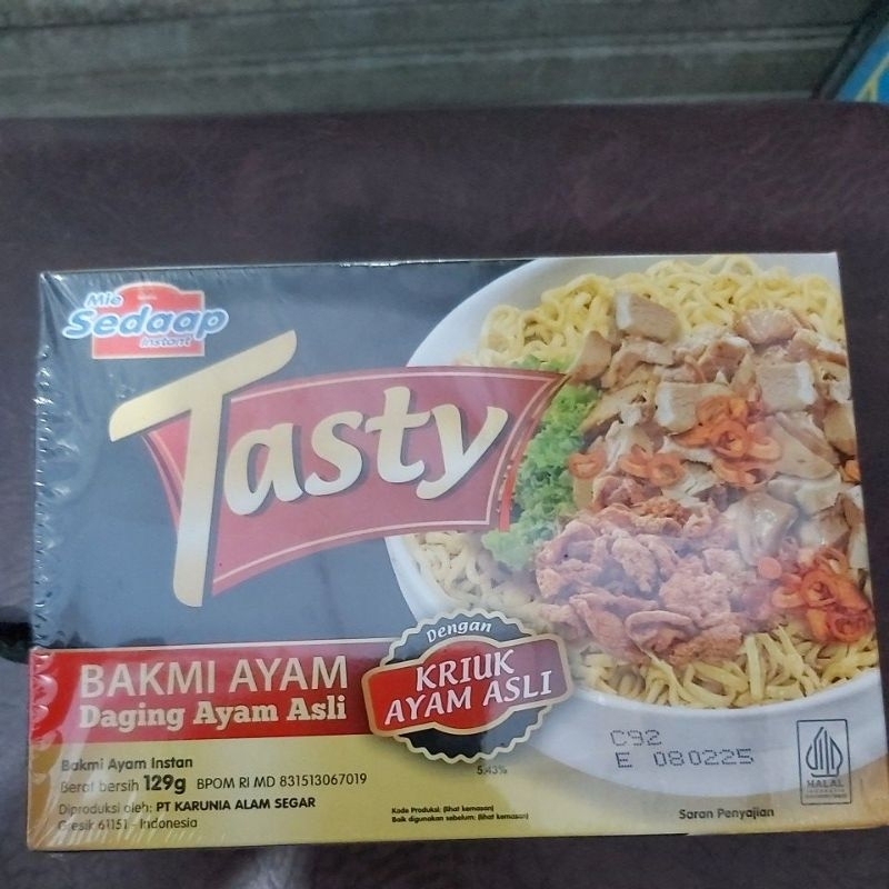 

Sedaap Tasty Mie Instan Bakmi Ayam 129 Gram