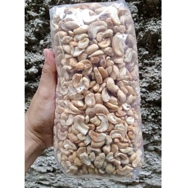 

kacang Mede patahan 1kg mentah