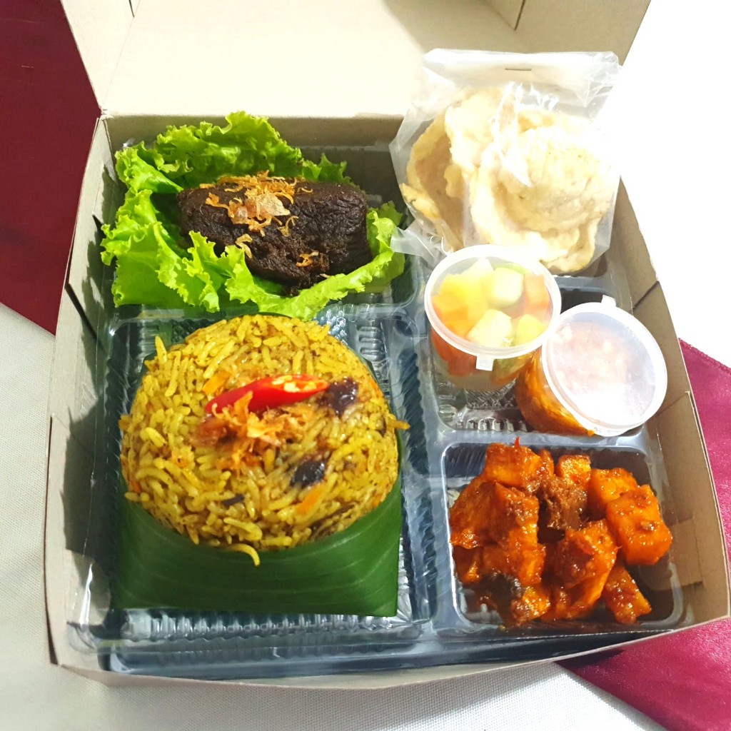 Nasi Box Kebuli Murah/Paket Nasi Box Kebuli Enak