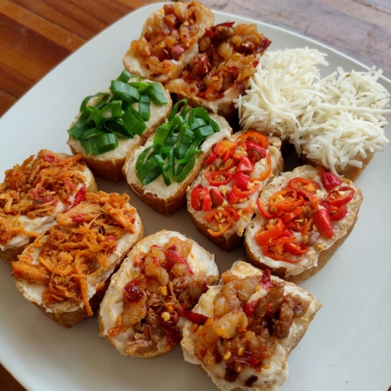 

Tahu Bakso Topping Mix Isi 8 Pcs Free Sambel Chilli Oil