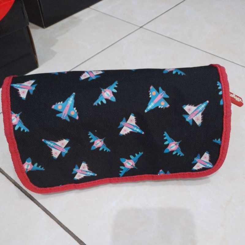 

tempat pensil SMIGGLE PRELOVED