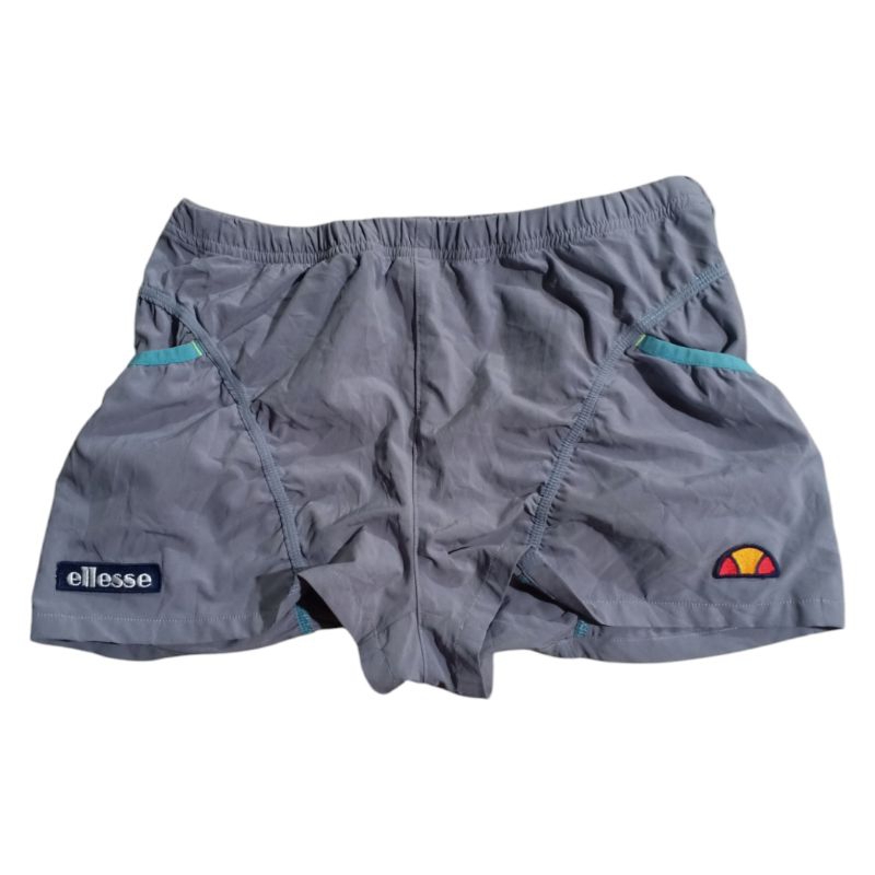 celana pendek running ellesse