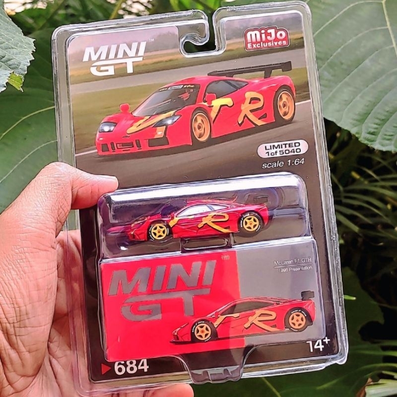 MiniGT Mclaren F1 GTR 1996 Presentation