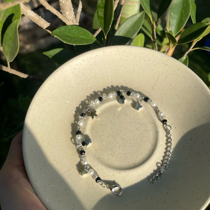 gelang hitam manik rantai