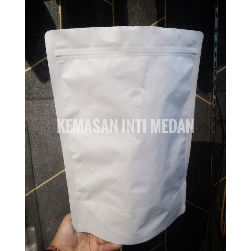 

Pouch 1000Gr 24×33 per10 pcs