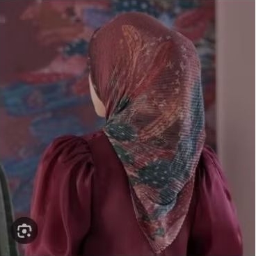 Buttonscarves Opuntia Pleated