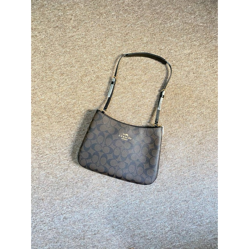 coach penelope shoulder bag