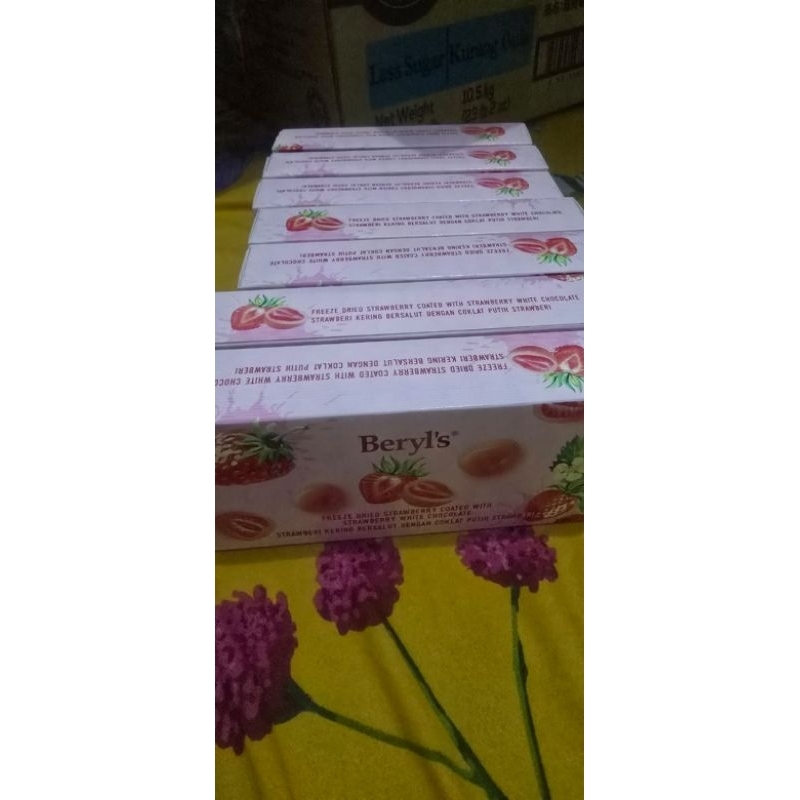 

beryls coklat strawbery