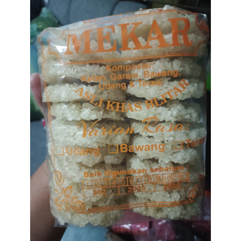 

krupuk renginan mekar