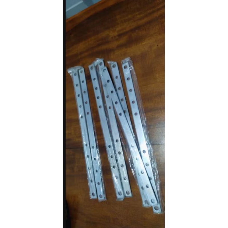 

plat besi bolong serbaguna / penggaris panel rem panjang 40cm tebal 3mm