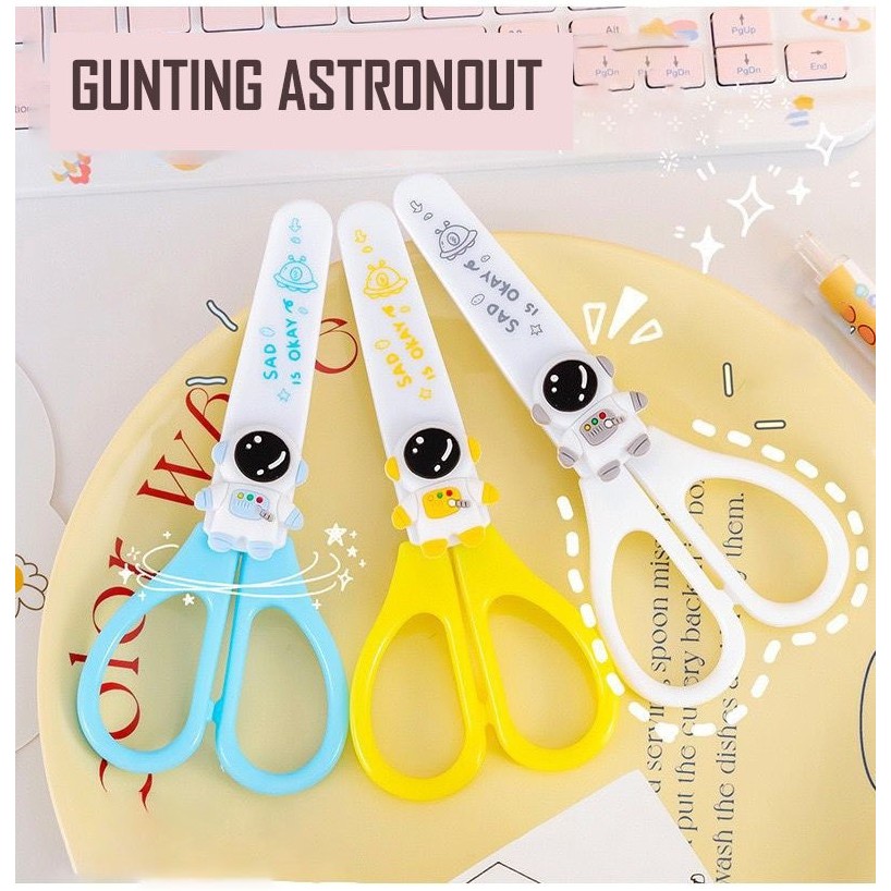 

batamall - GUNTING ANAK PREMIUM KARAKTER ASTRONOUT #ST124 GUNTING BERTUTUP ANAK SEKOLAH GUNTING ALAT TULIS SEKOLAH KANTOR DIY FANCY