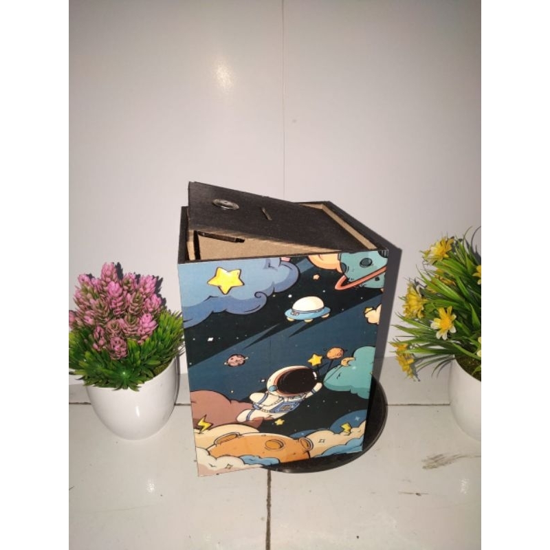 CELENGAN GEMBOK JUMBO karakter Kren pilihan karakter celengan buka tutup kunci ukuran jumbo lagi vir