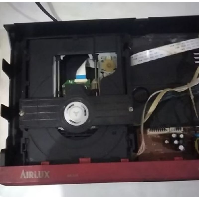 DVD PLAYER merk " AIRLUX " rusak "NO DISK"