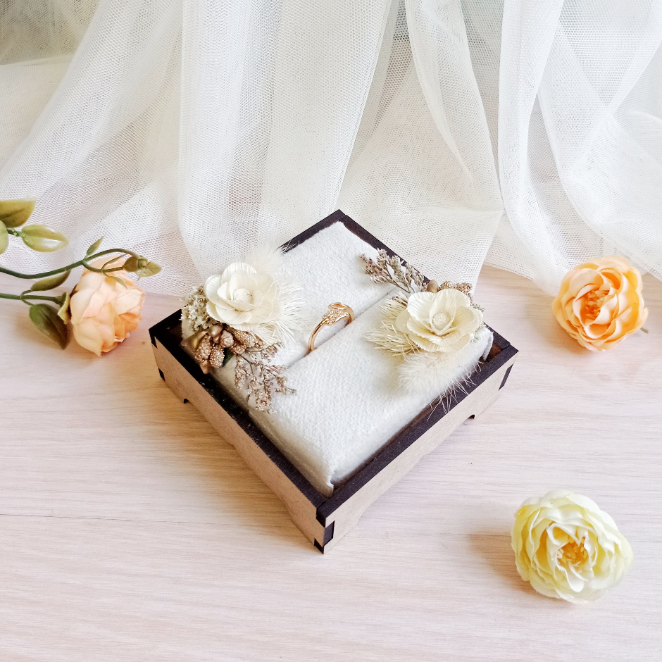 Ringbox akrilik | Kotak Cincin Tunangan | Pernikahan