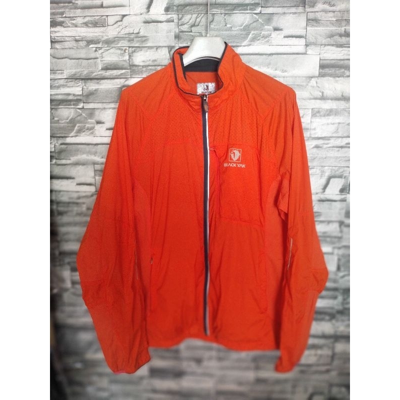 Jaket gunung,  BLACK  YAK jaket ringan second