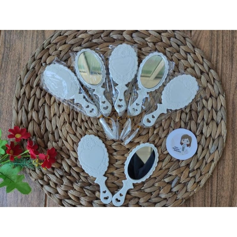 Souvenir kaca oval souvenir pernikahan souvenir cermin