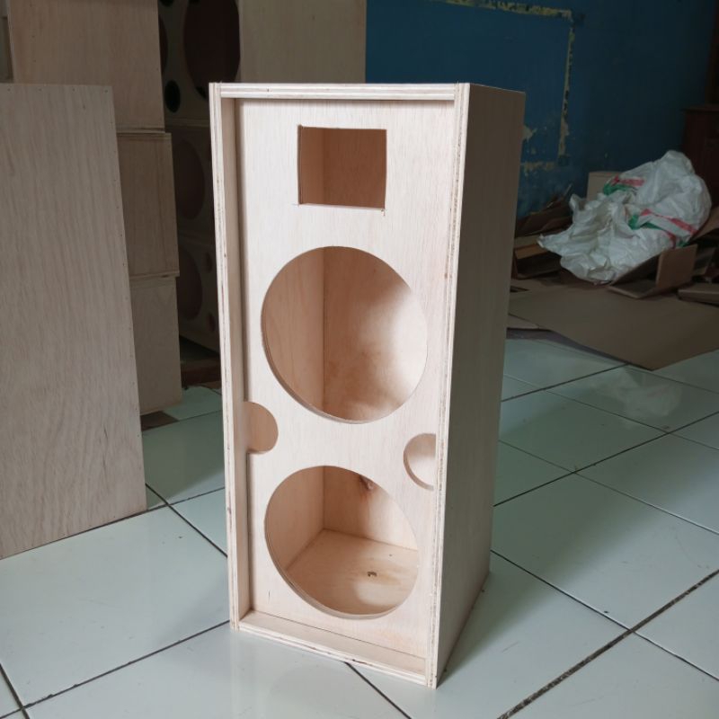 Box speaker 8 inch double dan tweeter 7,2 x 9 triplek 12mm