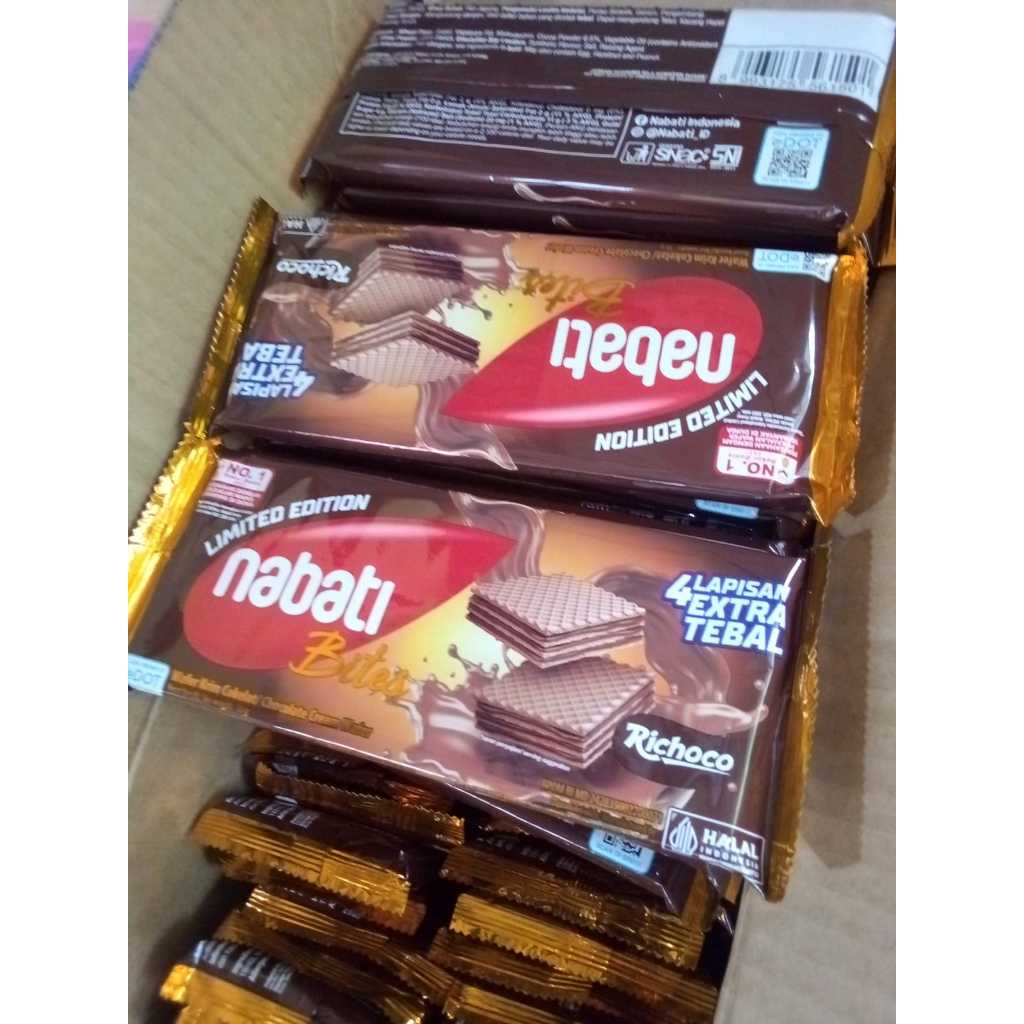 

Nabati bites biskuit wafer coklat caramel 39g 1paket isi 5bngkus