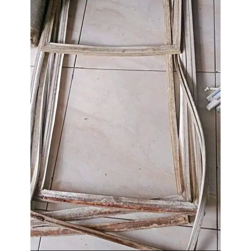 karet kulkas Polytron bekas ori
