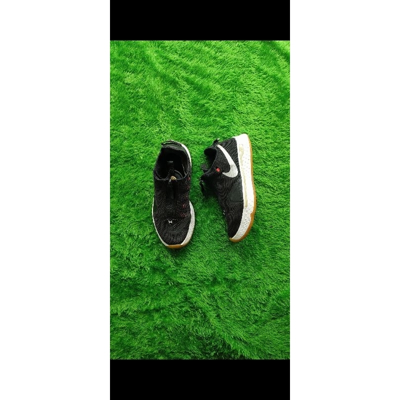 Sepatu Basket PG 4 Black White