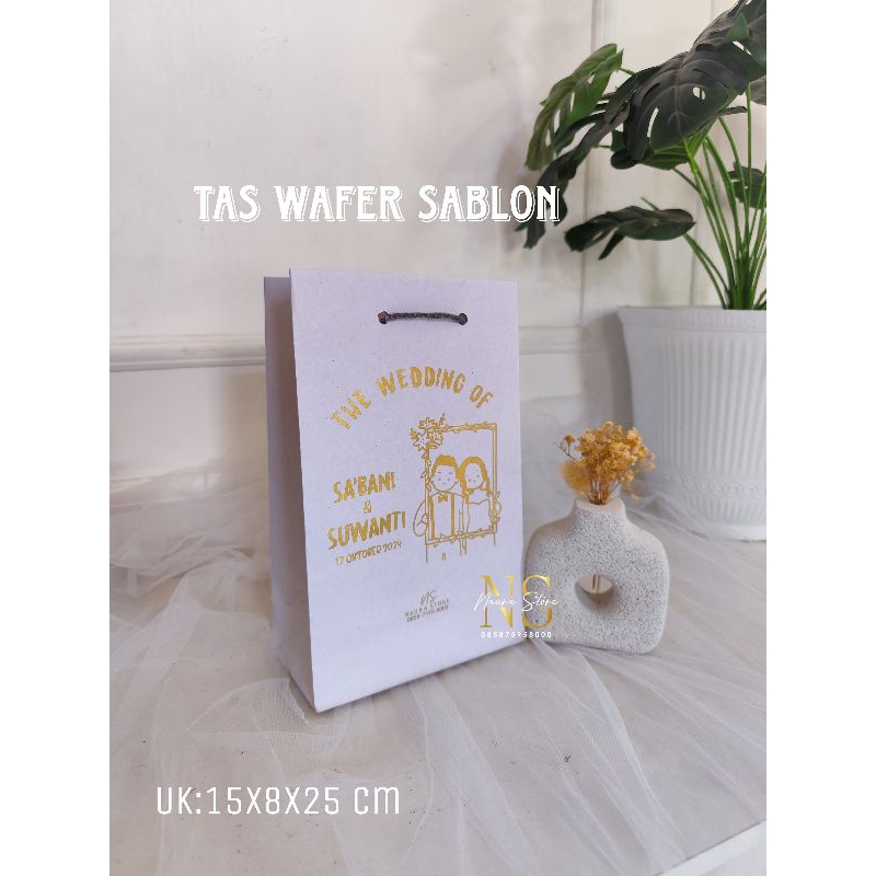 

Tas Paperbag Murah | Ukuran Wafer Paperbag Putih | Tas Paperbag Murah | Paperbag Sablon
