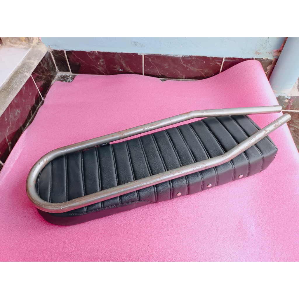 Jok Motor Custom Scrambler Model Lurus Empuk japstyle CB GL Megapro Tracker