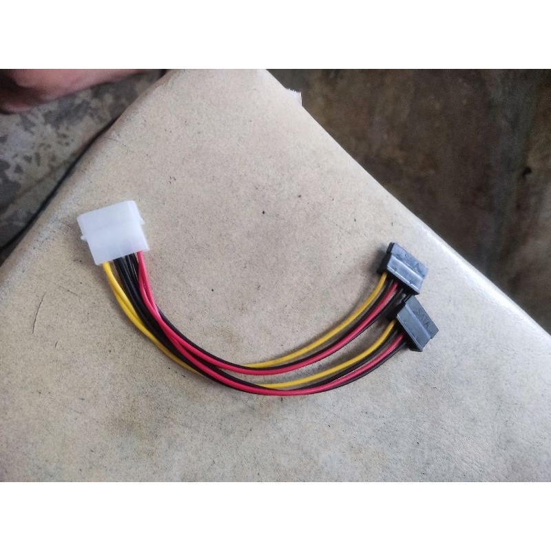 kabel power sata cabang 2