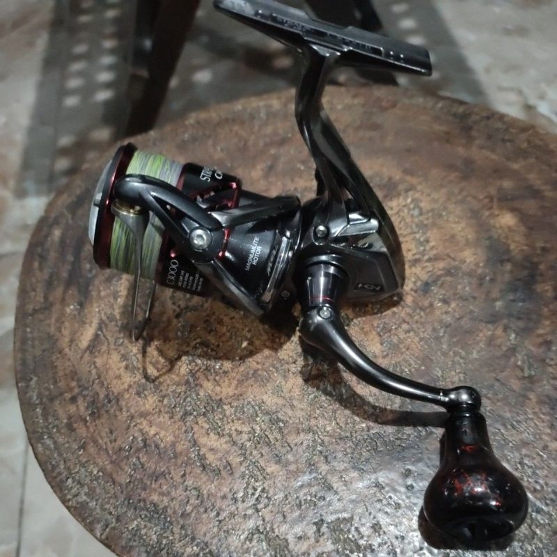 Reel shimano stradic C14+ C3000