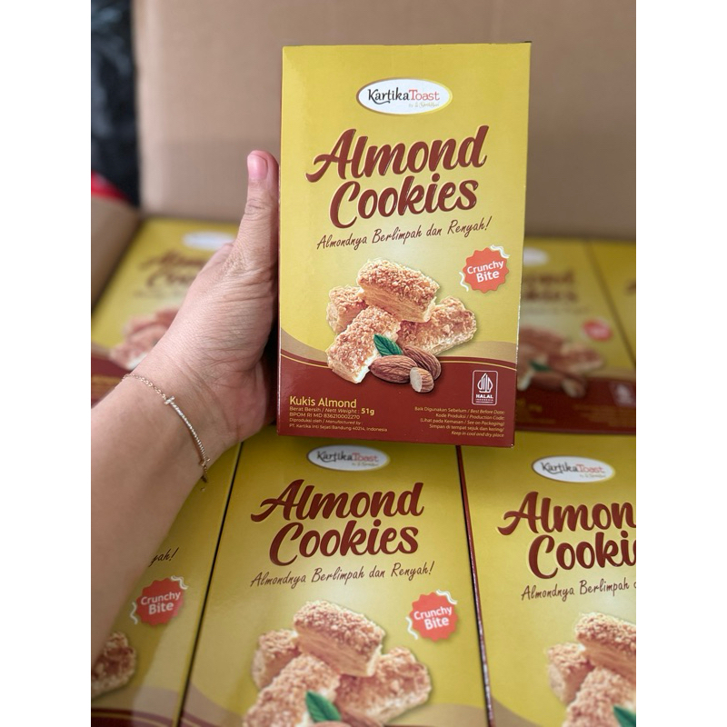 

Almond Cookies Kartika Sari kemasan 51gr