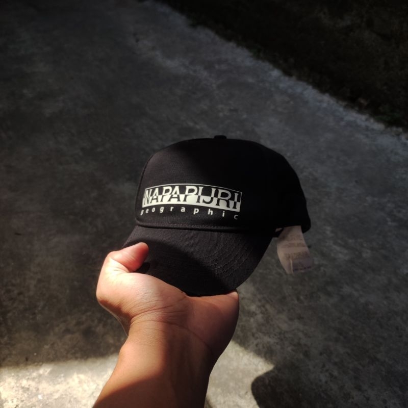 NAPAPIJRI HAT BY OFFICIAL TAG NAPAPIJRI