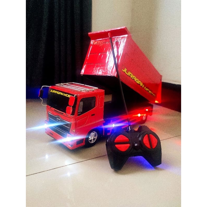 RC Dump jungkit hino
