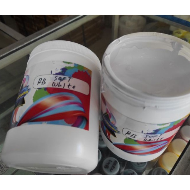 

FG2 Rubberpasta soft Whiteputih 1kg