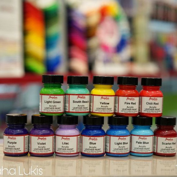 

Terjangkau Angelus Acrylic Leather Paints 1oz Varian 2 WHITE BLACK CREAM GREY
