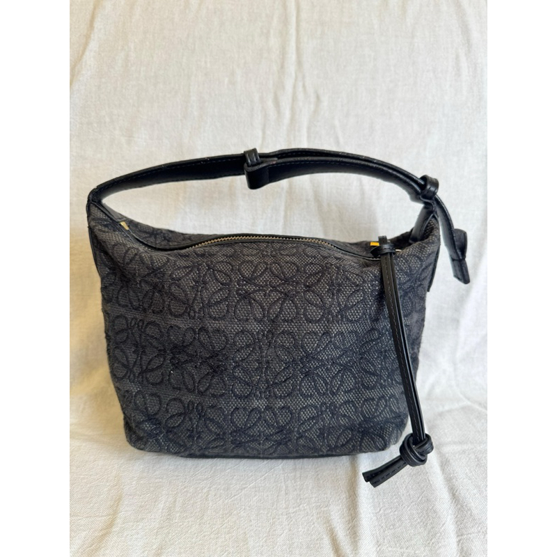 TAS LOEWE* CUBI HOBO PRELOVED BAG BRANDED